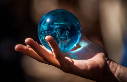 Crystal-ball-predictions for unified communications and cloud services